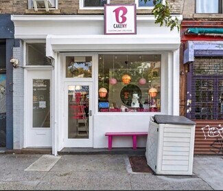 Plus de détails pour 706 Washington Ave, Brooklyn, NY - Bureau/Commerce de détail à louer