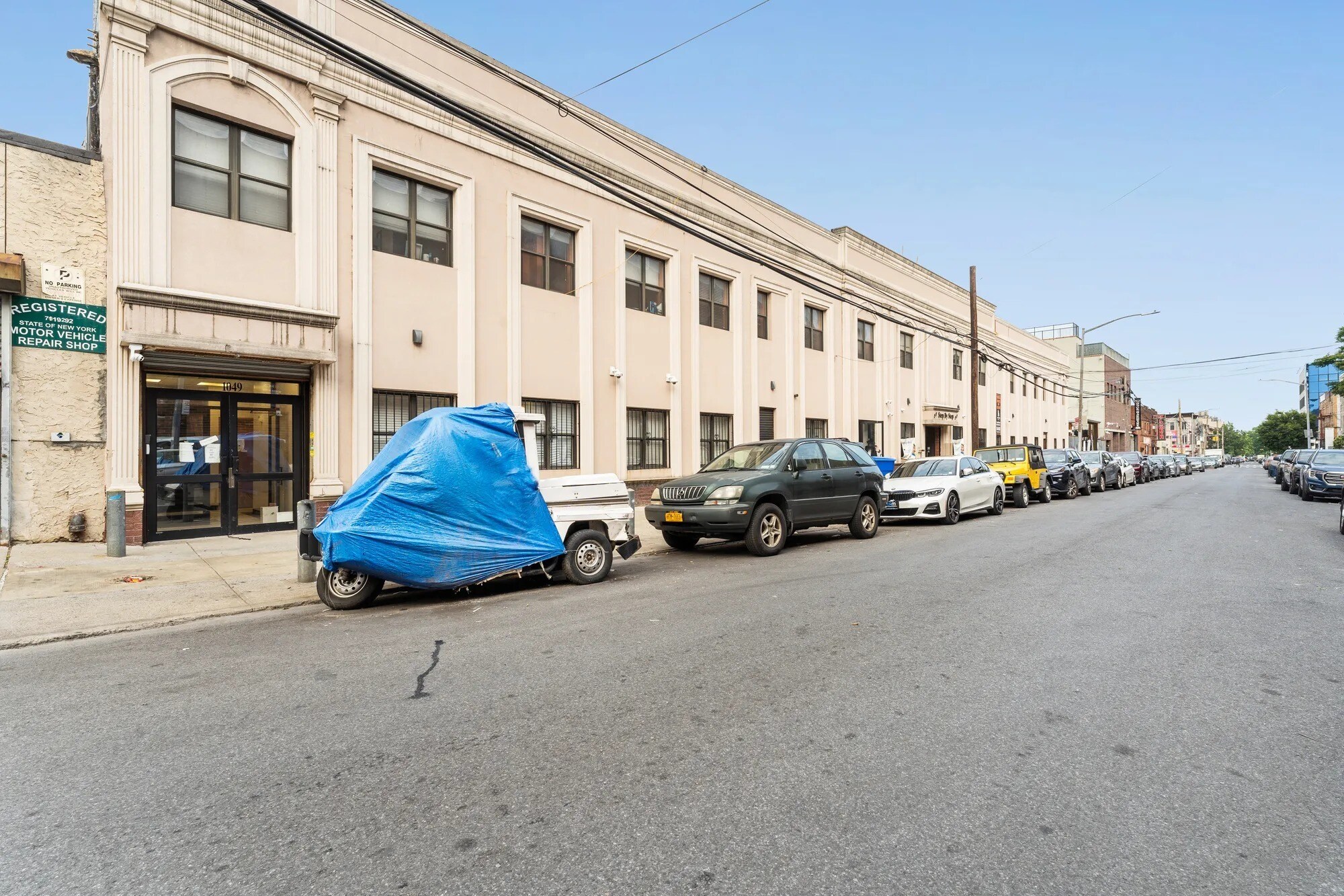 1049 38th St, Brooklyn, NY à louer Photo du bâtiment- Image 1 de 2