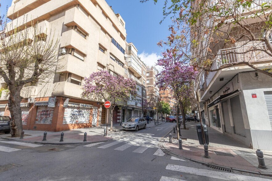 Calle Mulhacén, 8-8, Granada, Granada à vendre - Photo du bâtiment - Image 3 de 30