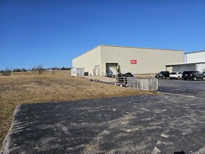 6010 E State Highway 76, Kirbyville, MO for lease Building Photo- Image 2 of 5