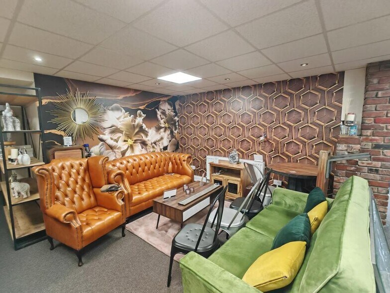 112 Castle Vw, Sunderland à vendre - Photo du bâtiment - Image 3 de 16