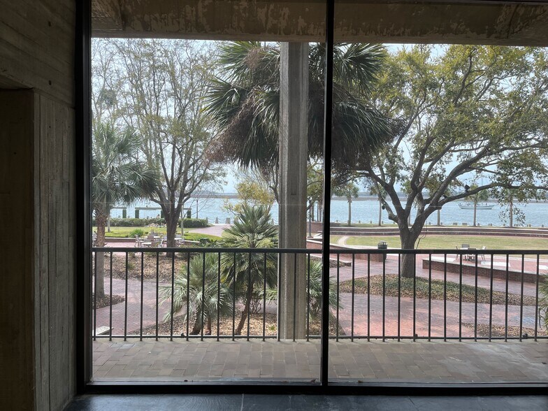 916 Bay St, Beaufort, SC à vendre - Photo du bâtiment - Image 3 de 77