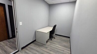 1685 Terrell Mill Rd SE, Marietta, GA for lease Interior Photo- Image 1 of 2