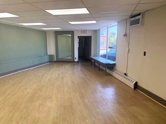 Plus de détails pour 2617 E Johnson St, Madison, WI - Commerce de détail à louer