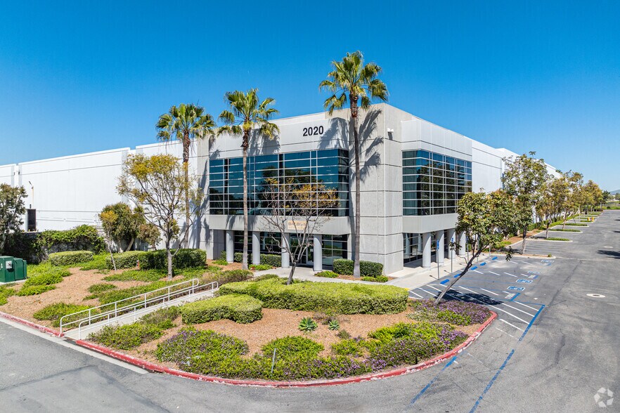 2020 Piper Ranch Rd, San Diego, CA à louer - Photo du bâtiment - Image 2 de 5