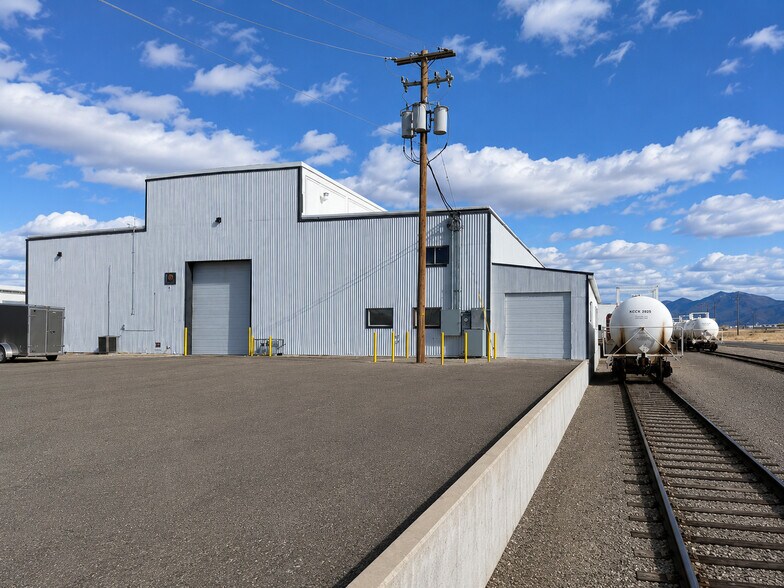 520 Garnet St, Tooele, UT à louer - Photo du bâtiment - Image 2 de 16