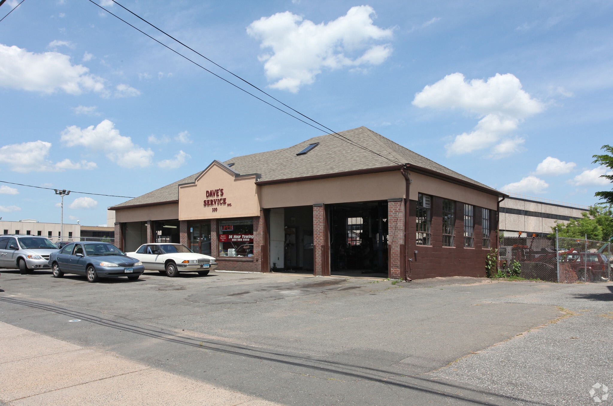 330 Main St, East Hartford, CT for sale Primary Photo- Image 1 of 3