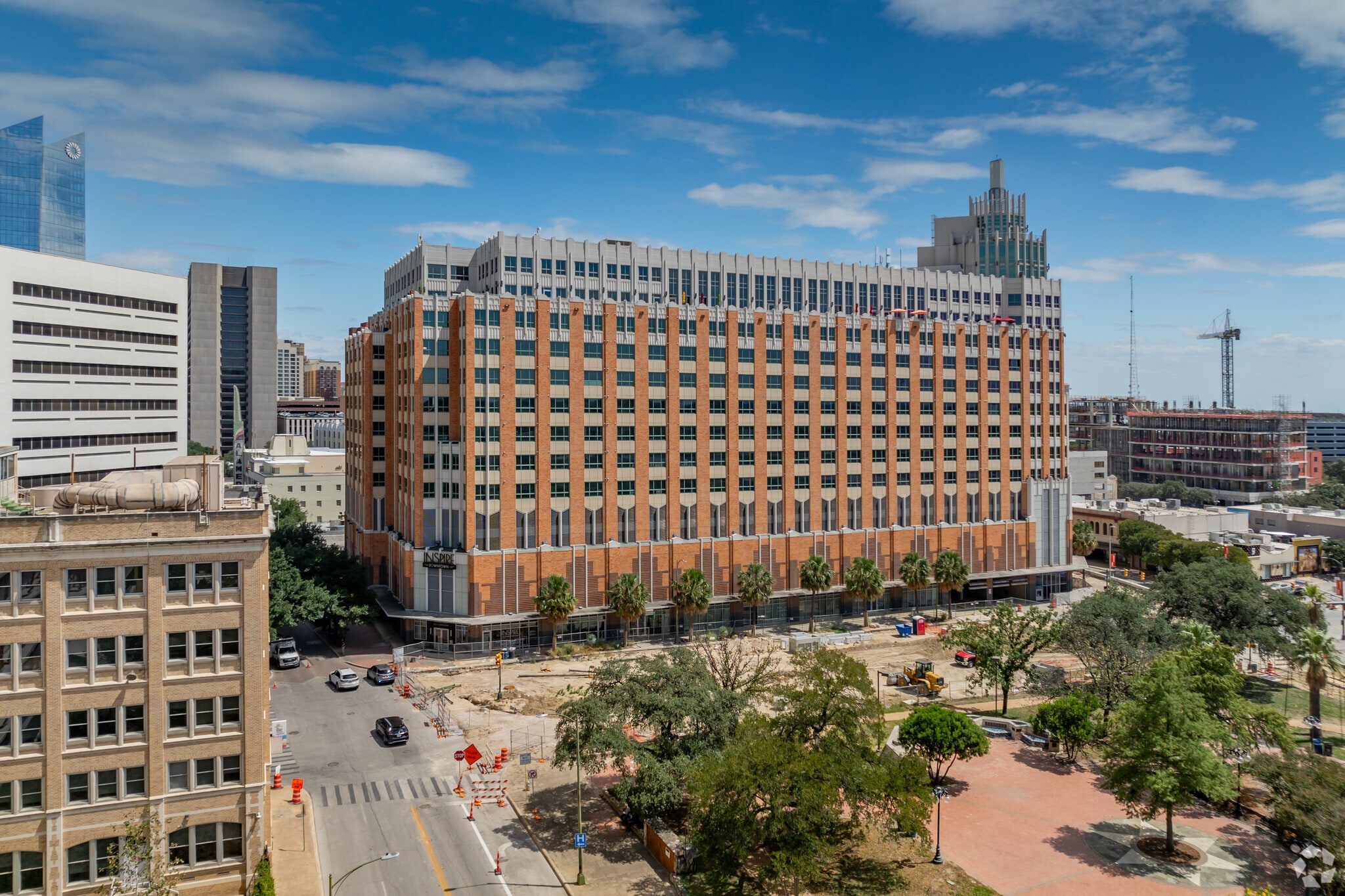 100 N Santa Rosa St, San Antonio, TX for lease Primary Photo- Image 1 of 48