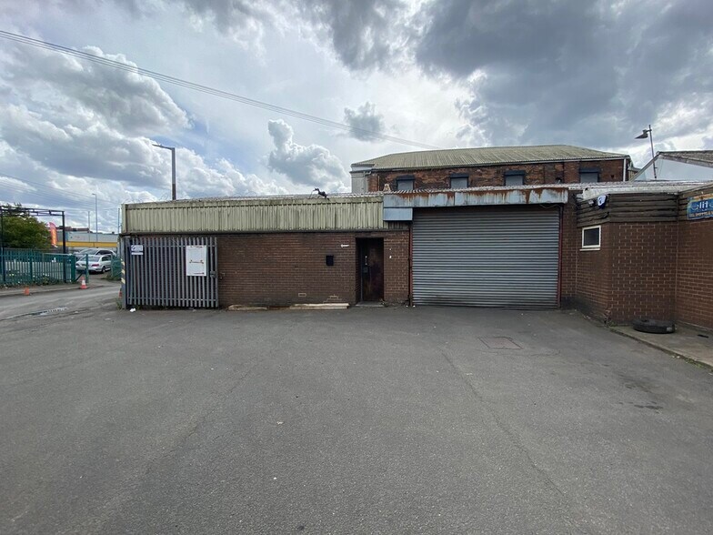 37 Grice St, West Bromwich à louer - Photo principale - Image 1 de 2