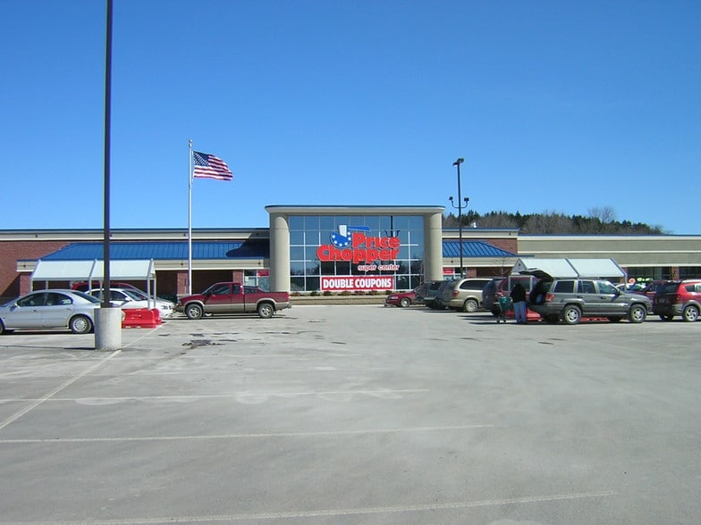 1 Main St, Richfield Springs, NY for lease - Building Photo - Image 1 of 1