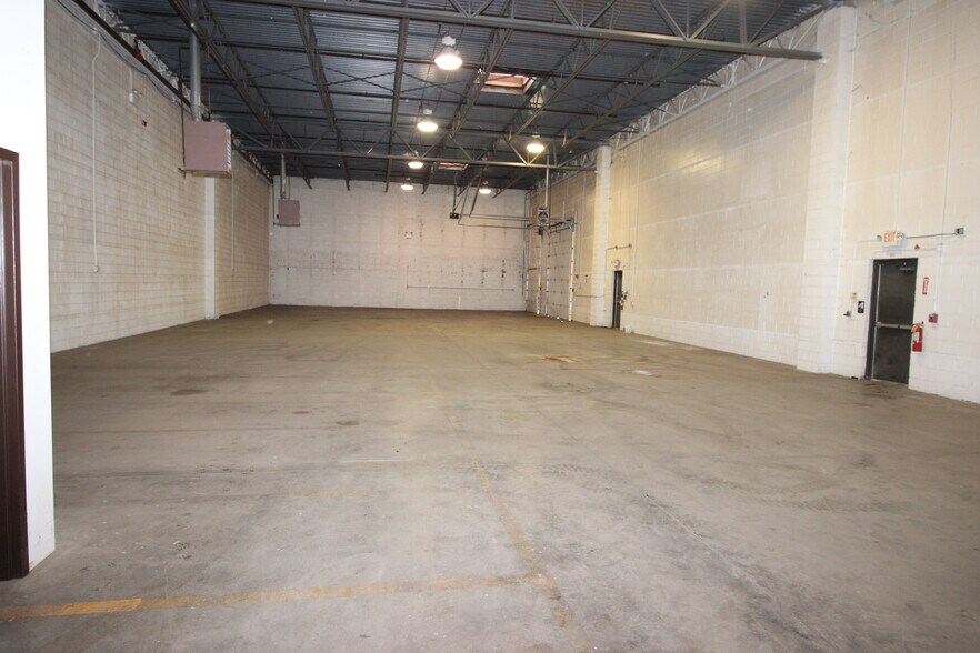 731 Wambold Rd, Souderton, PA à louer - Photo du bâtiment - Image 3 de 24