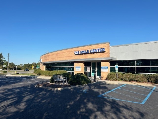 200 Grayson Rd, Virginia Beach, VA for lease Primary Photo- Image 1 of 4