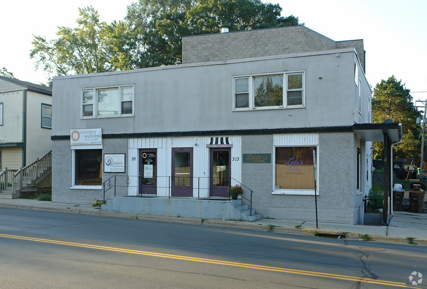 311-317 Stillwater Rd, Willernie, MN for lease - Building Photo - Image 3 of 3