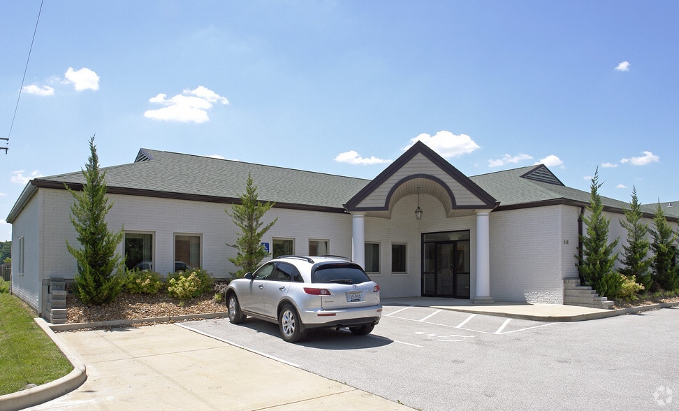 612-614 Cepi Dr, Chesterfield, MO for sale - Building Photo - Image 1 of 17