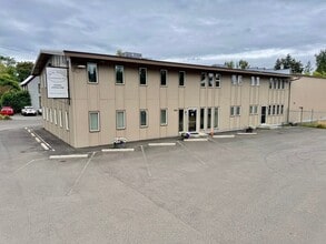9301 SE Stanley Ave, Milwaukie, OR for lease Interior Photo- Image 1 of 3