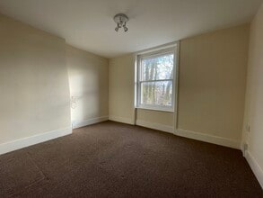 6 High St, Tenterden for lease Interior Photo- Image 2 of 6