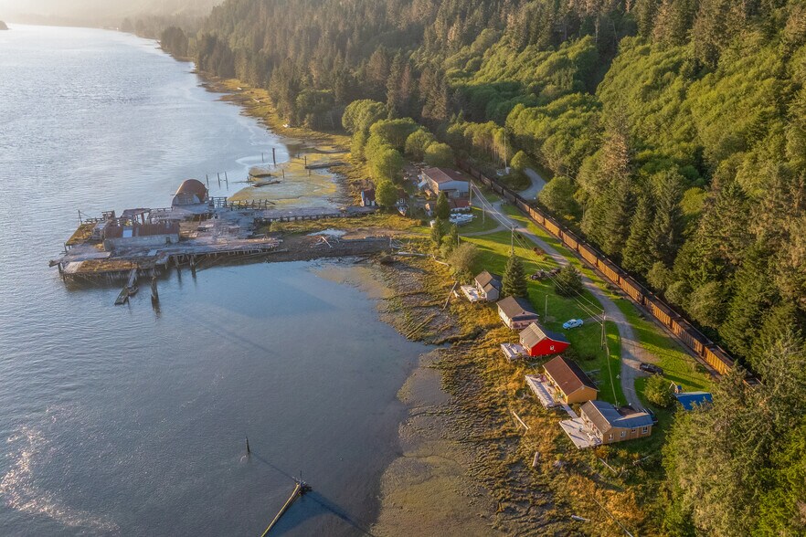 3900 Skeena Dr, Port Edward, BC à vendre - Photo du bâtiment - Image 3 de 41