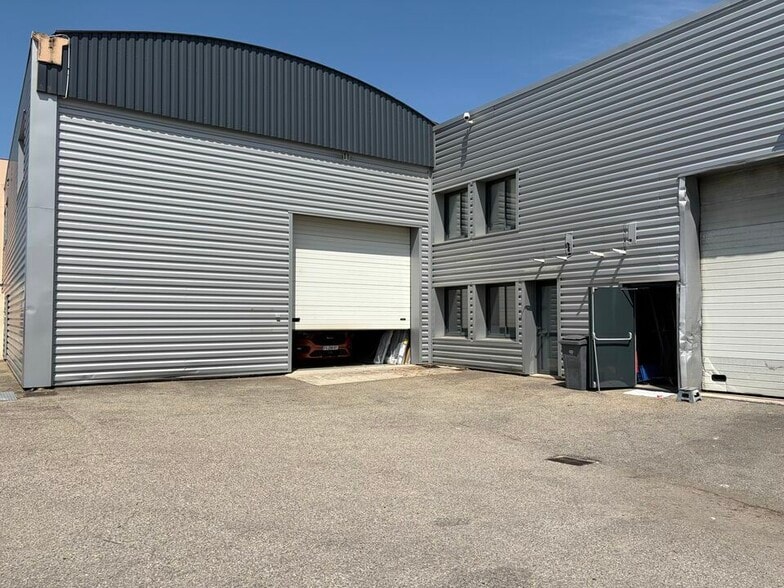81 Avenue Du Progrès, Chassieu for lease - Building Photo - Image 1 of 6