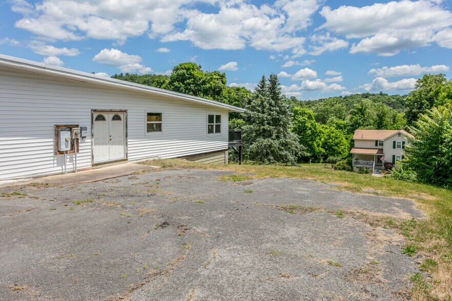 13100 Bedford Rd NE, Cumberland, MD à vendre - Photo du bâtiment - Image 3 de 22