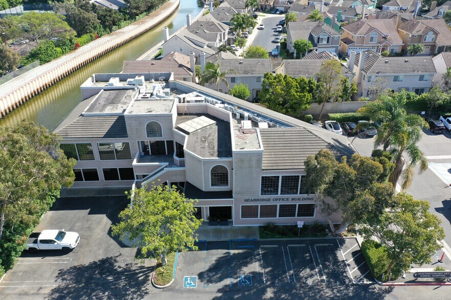 20042 Beach Blvd, Huntington Beach, CA for sale - Building Photo - Image 3 of 34