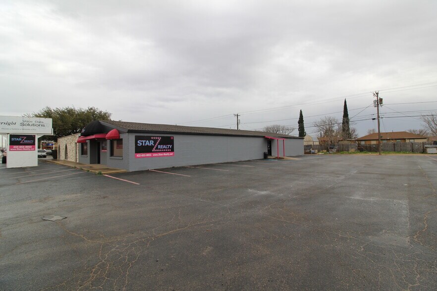 1221 W University Blvd, Odessa, TX à louer - Photo du bâtiment - Image 1 de 30