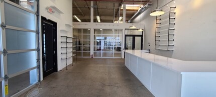 2195 Hyacinth St NE, Salem, OR for lease Interior Photo- Image 2 of 9