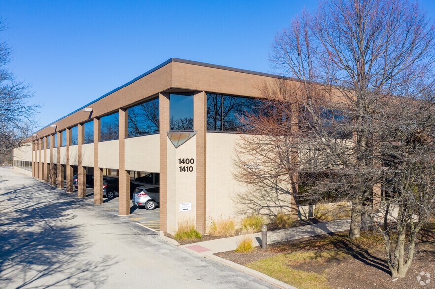 1400 Busch Pky, Buffalo Grove, IL à vendre - Photo du bâtiment - Image 2 de 10