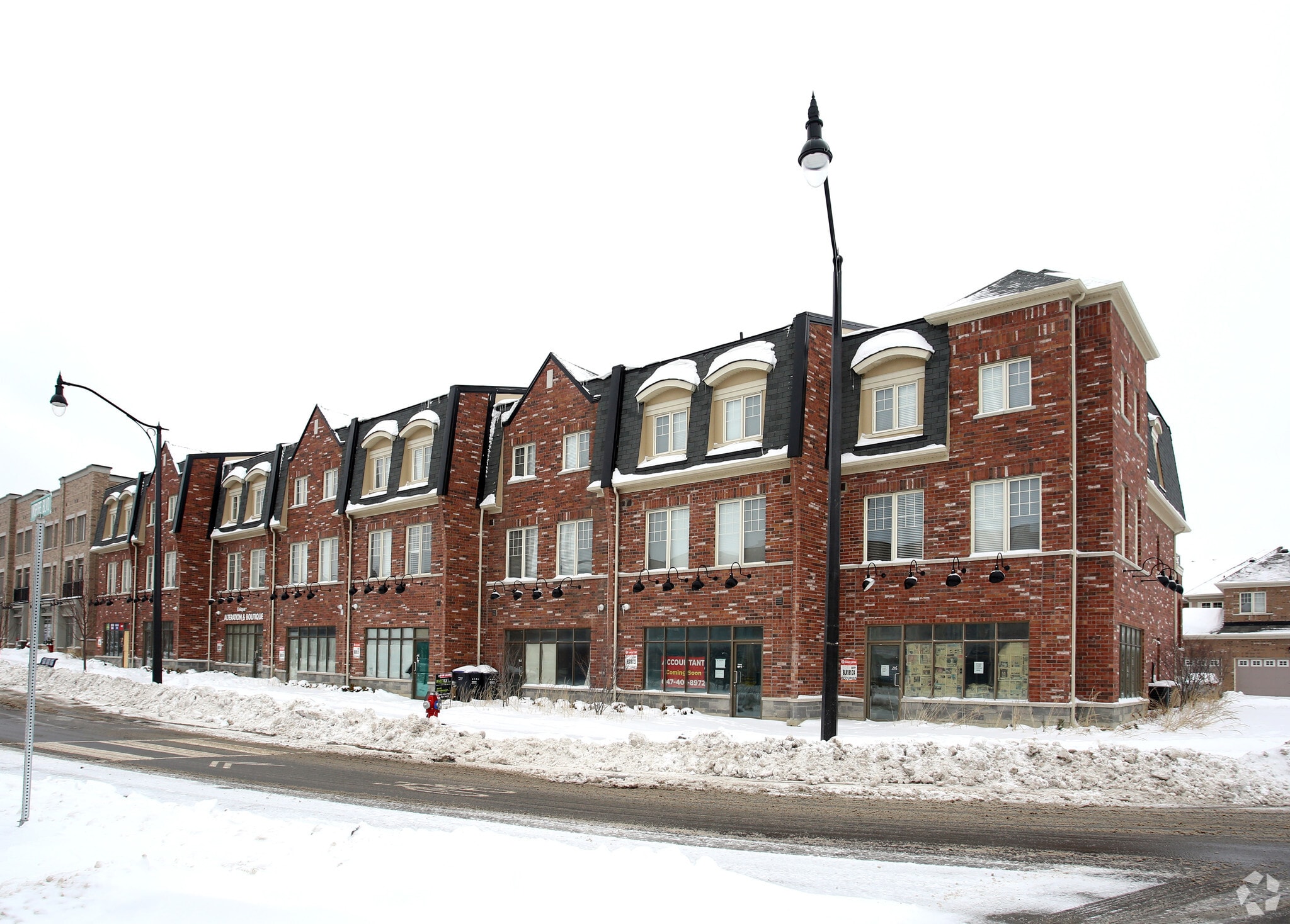 138-152 Inspire Blvd, Brampton, ON for sale Primary Photo- Image 1 of 4