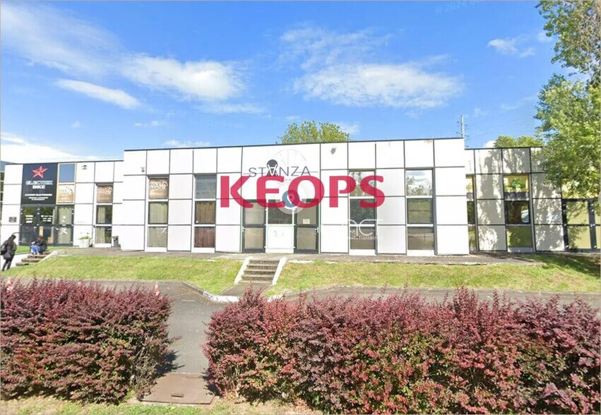 Office in Labège for lease - Building Photo - Image 1 of 2