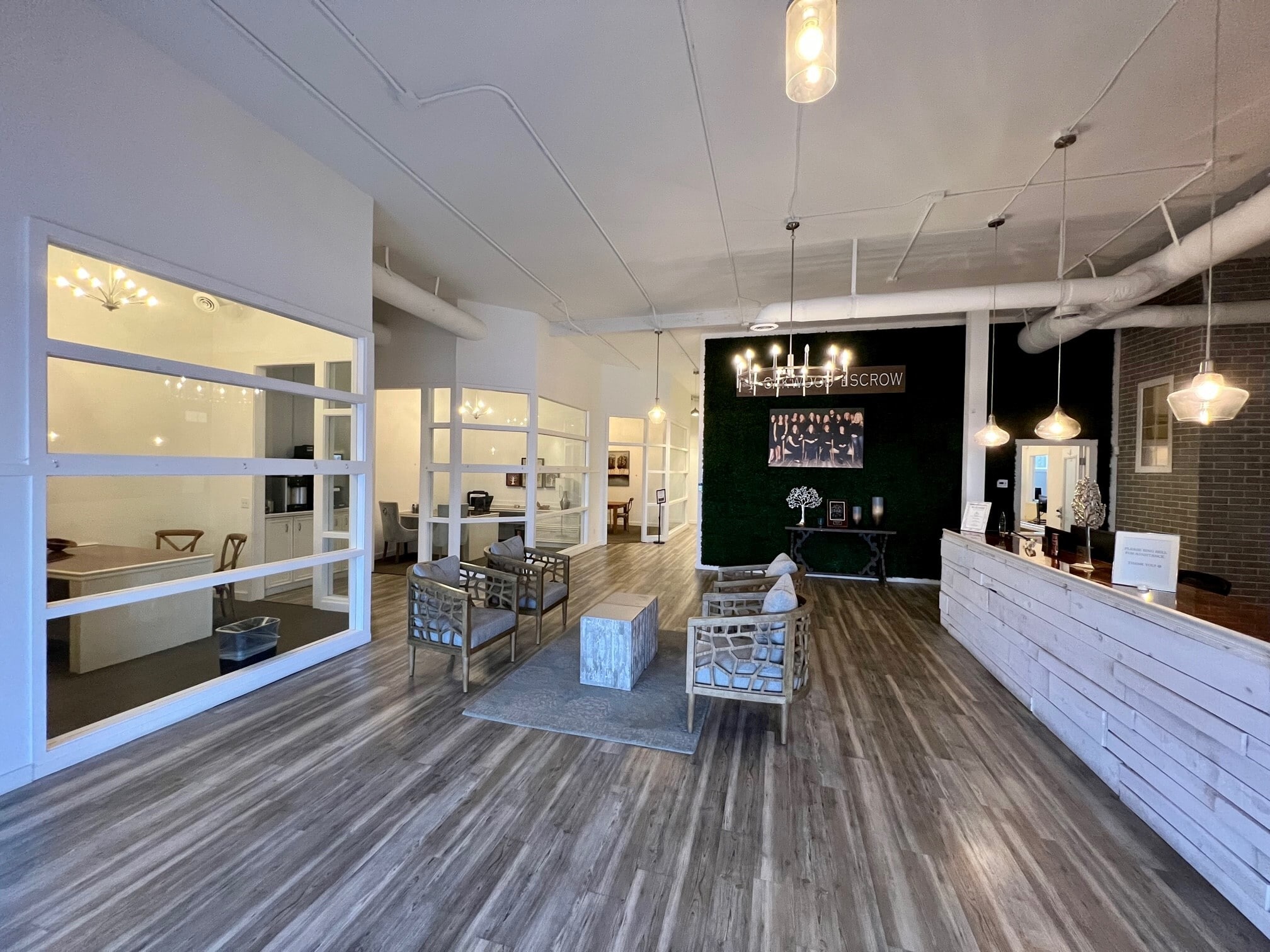 8675-8697 La Mesa Blvd, La Mesa, CA for lease Primary Photo- Image 1 of 13