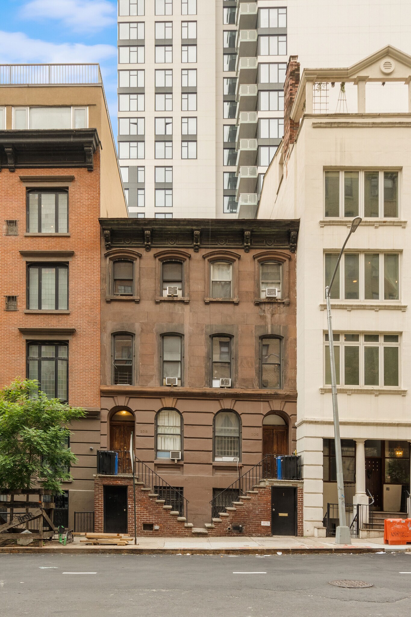 206-208 E 35th St, New York, NY for sale Building Photo- Image 1 of 13