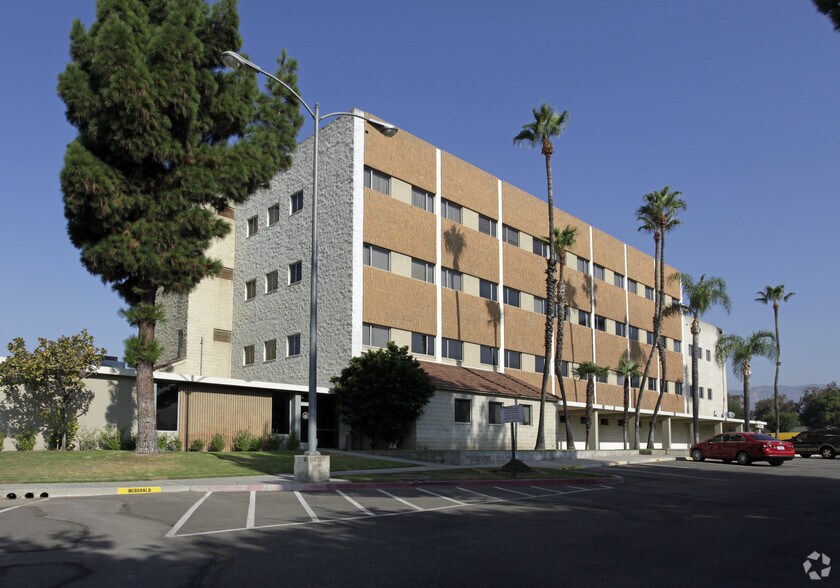 1800 N Western Ave, San Bernardino, CA à louer - Photo du bâtiment - Image 2 de 6
