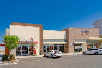 More details for 401 Woollomes Ave, Delano, CA - Retail for Lease