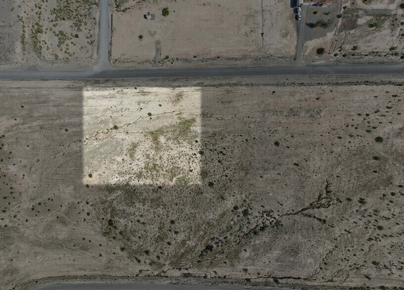 1201 East Irene Street Pahrump, NV 89060, Pahrump, NV à vendre - Aérien - Image 2 de 19