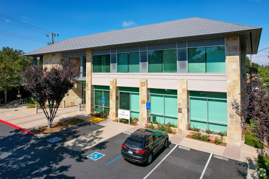 990 Marsh Rd, Menlo Park, CA for lease - Primary Photo - Image 2 of 8