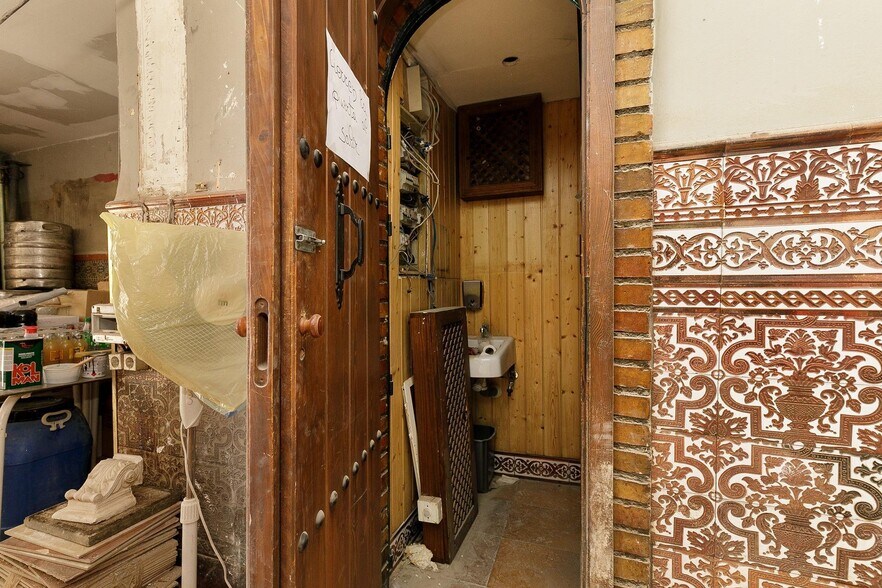 Plaza Campo del Príncipe, 19, Granada, Granada for sale - Building Photo - Image 3 of 19