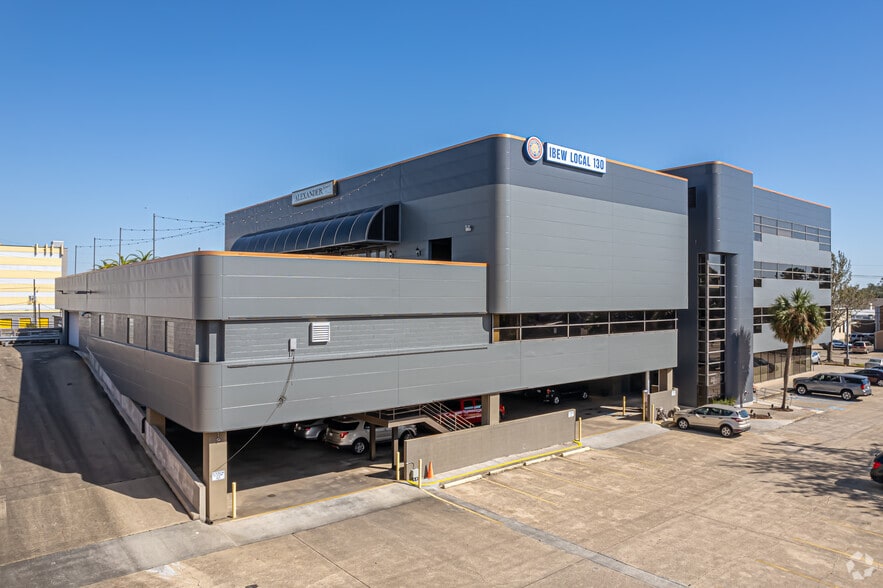 3200 Ridgelake Dr, Metairie, LA for lease - Building Photo - Image 3 of 6