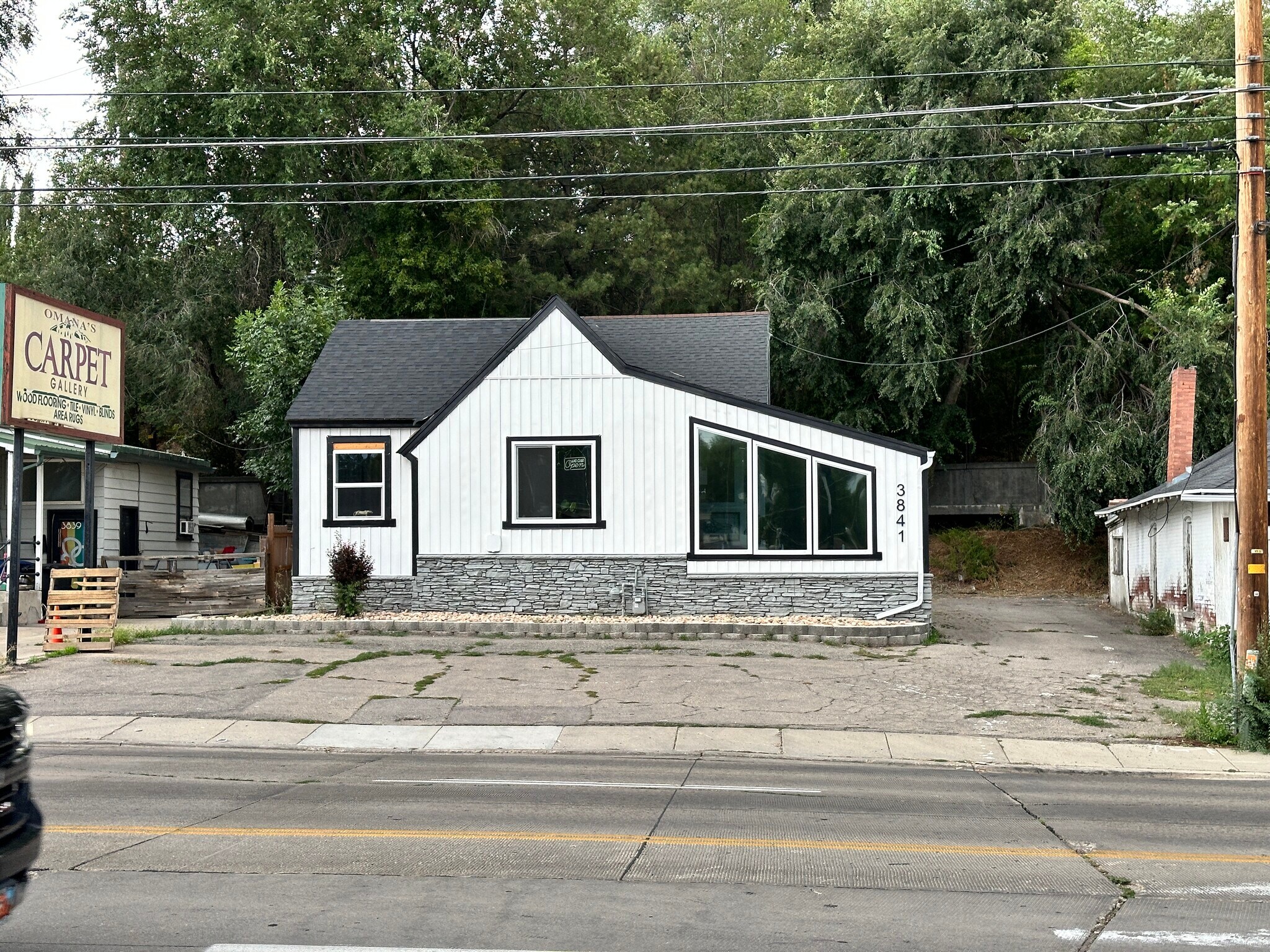 3841 S Highland Dr, Salt Lake City, UT for lease Building Photo- Image 1 of 16