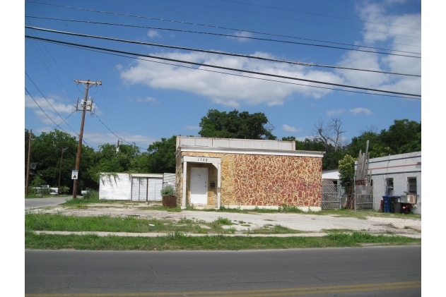 1702-1706 S Presa St, San Antonio, TX for sale - Building Photo - Image 3 of 5