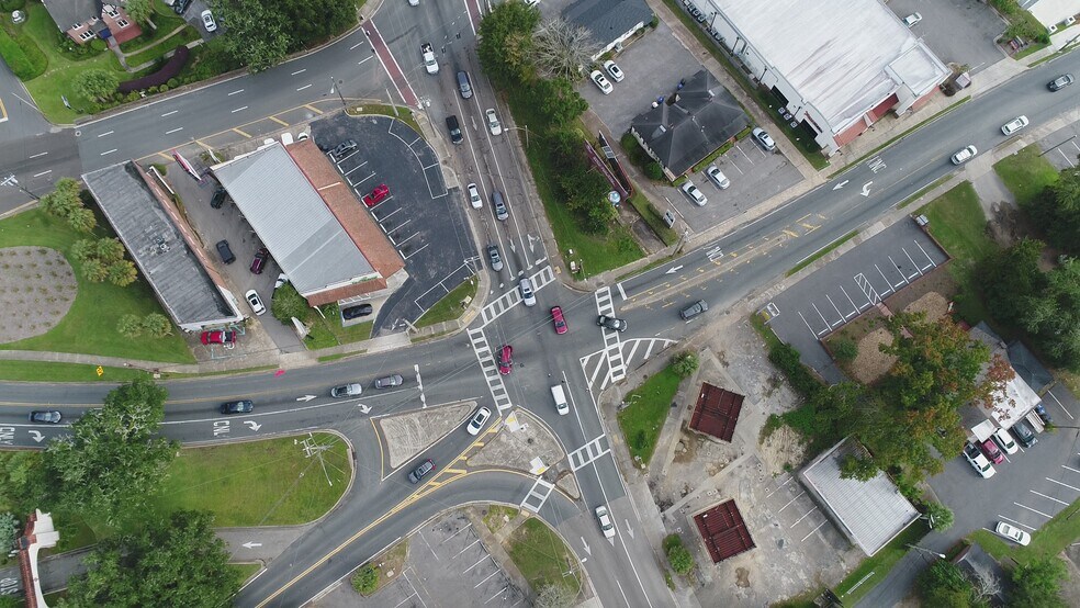 1334 Thomasville Rd, Tallahassee, FL à vendre - Photo du bâtiment - Image 3 de 3