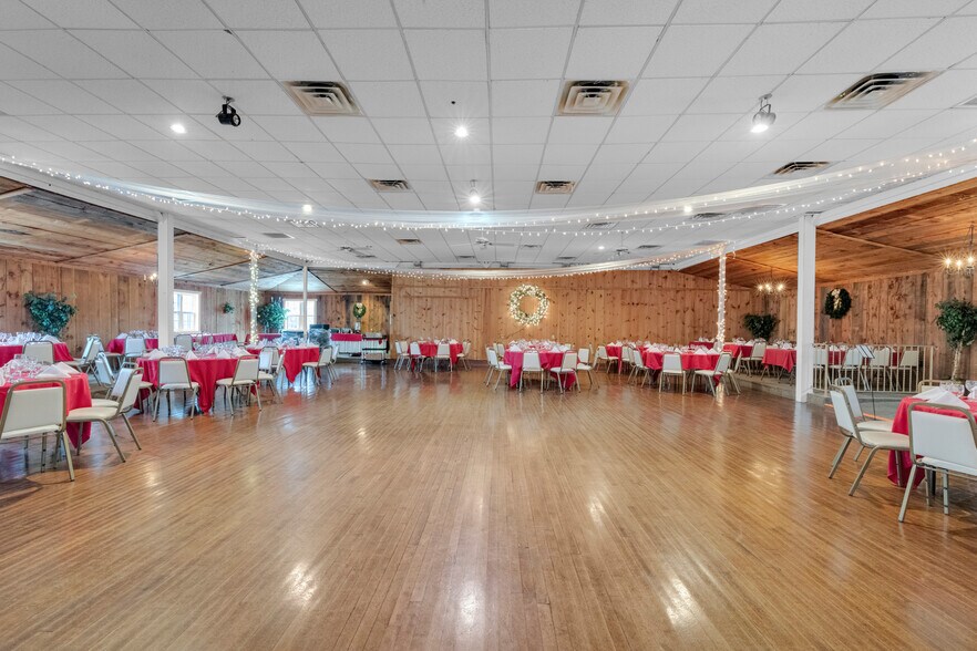 1303 Evergreen Dr, Bethlehem, PA à vendre - Photo intérieure - Image 2 de 14
