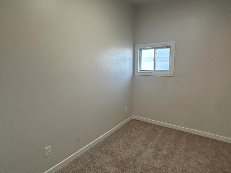 612 N Arthur Ave, Pocatello, ID à vendre - Photo du bâtiment - Image 2 de 18