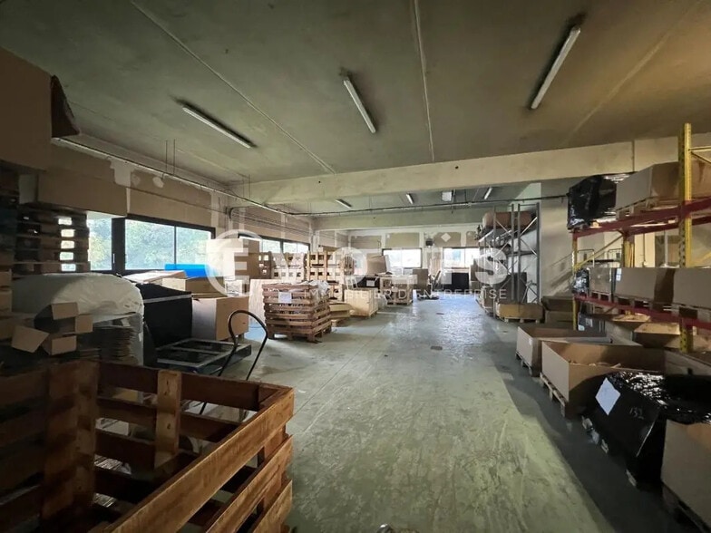 Flex in Fontenay-sous-Bois for sale - Interior Photo - Image 3 of 10