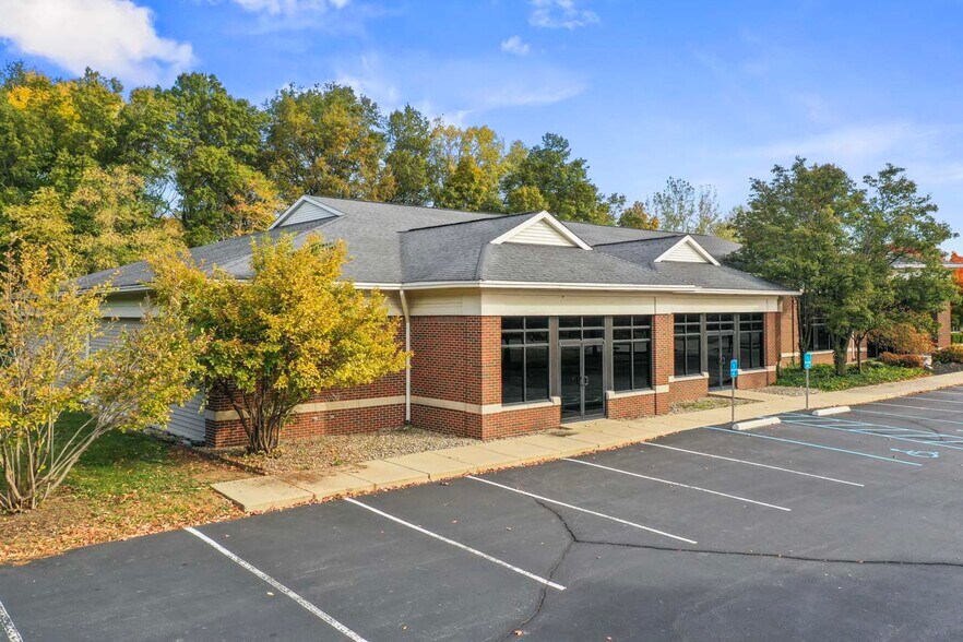 100 Professional Ct, Lafayette, IN à louer - Photo du bâtiment - Image 3 de 12