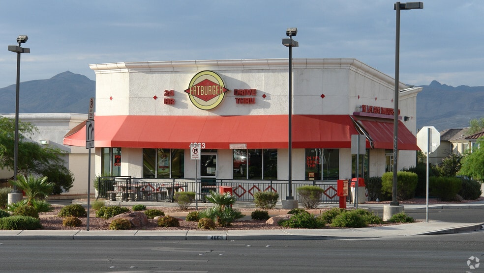 4663 E Sunset Rd, Henderson, NV for sale - Primary Photo - Image 1 of 3