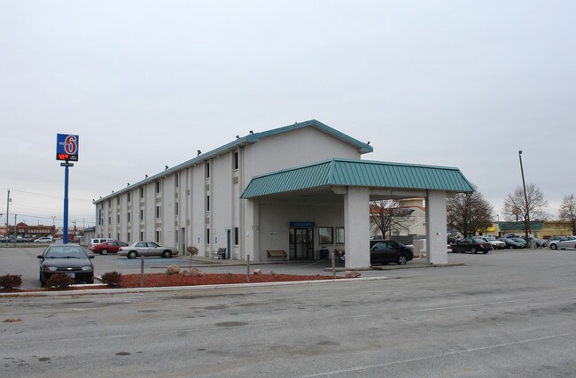 More details for 3032 S Expressway St, Council Bluffs, IA - Hospitality for Sale
