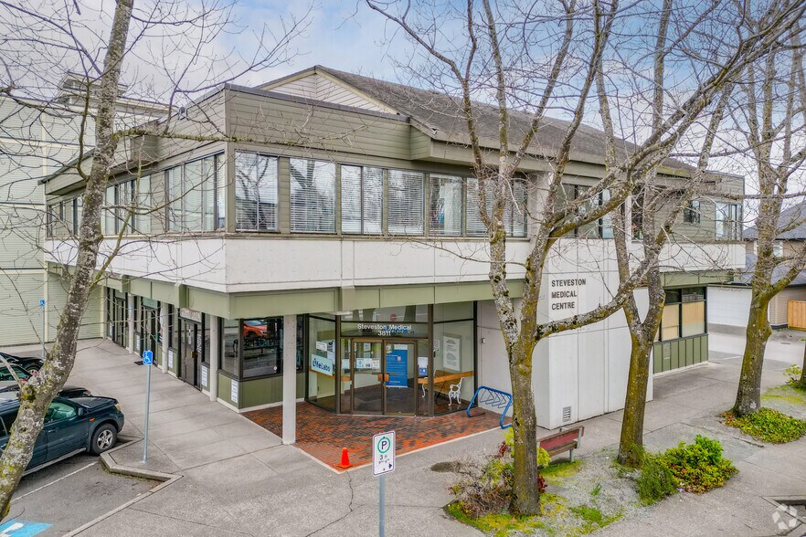 3811 Chatham St, Richmond, BC à vendre - Photo principale - Image 1 de 1