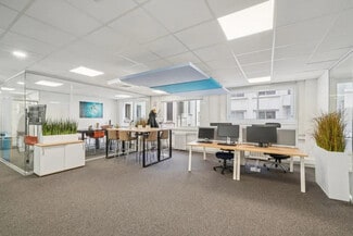 Plus de détails pour 12 Rue De Ponthieu, Paris - Bureau à louer