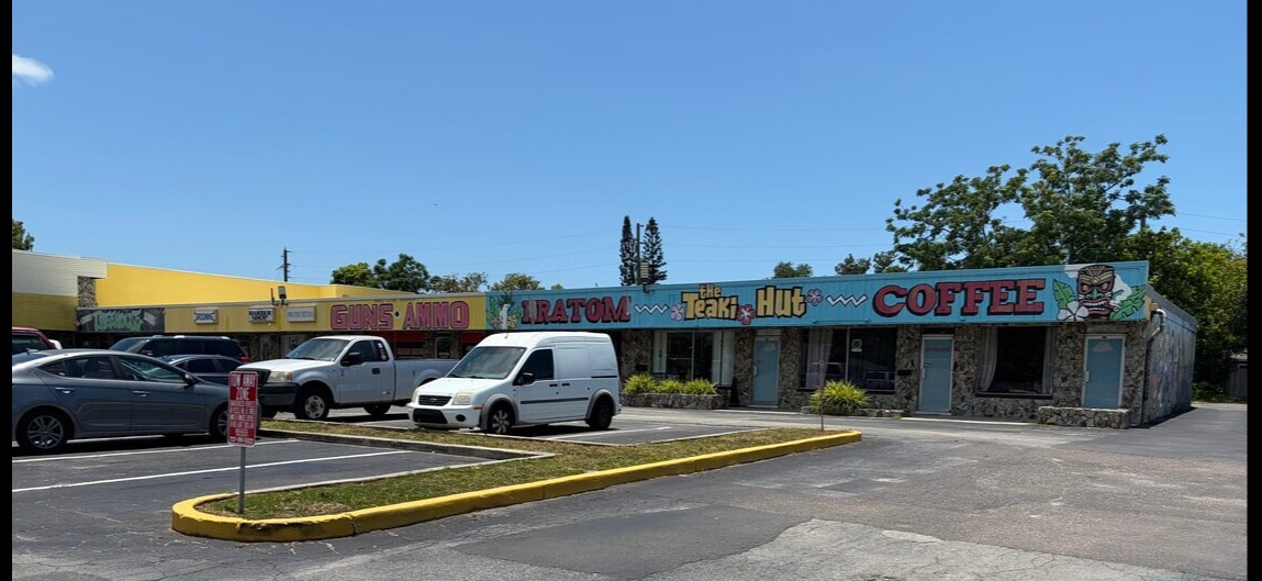 11600 Seminole Blvd, Largo, FL for lease Building Photo- Image 1 of 2