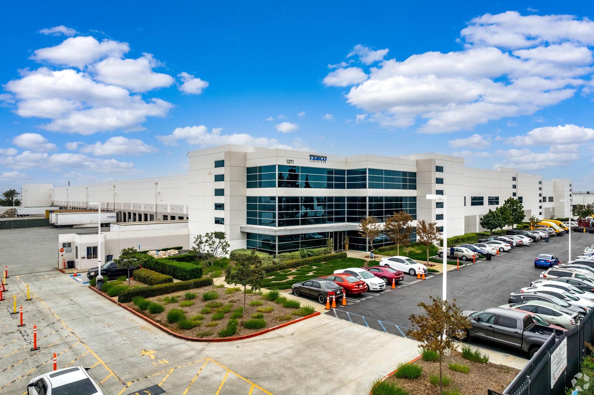 1371-1421 Charles Willard St, Carson, CA for lease Primary Photo- Image 1 of 4